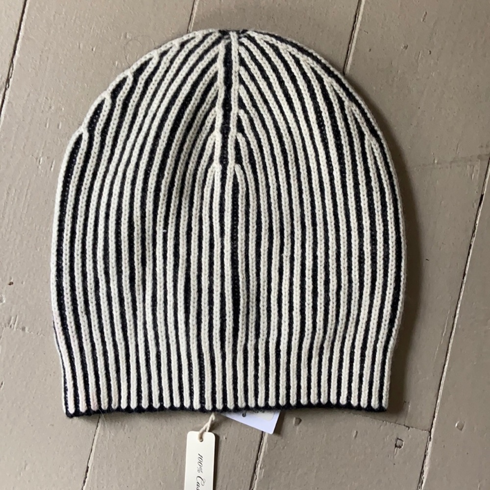 Club Monaco 100% Cashmere Hat